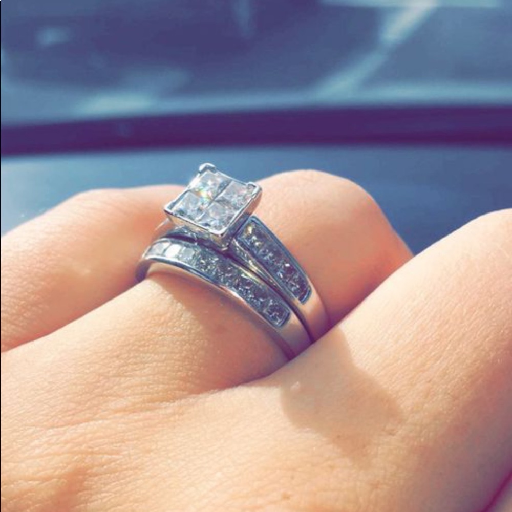 2 CT White Gold Bridal Set